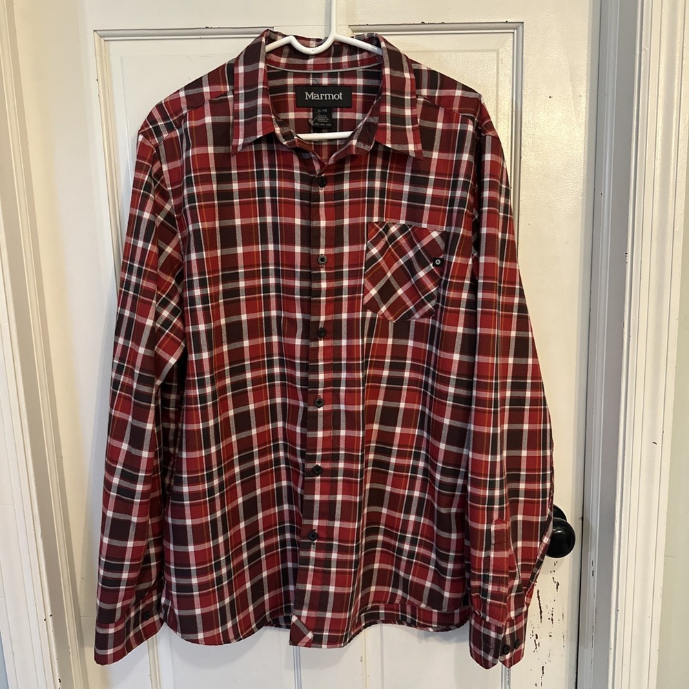 Marmot Red Plaid Button Down Shirt Size XL Lightweight